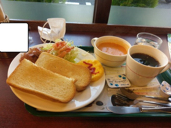 【画像】セレブ俺、豪華な朝食を食うｗｗｗ