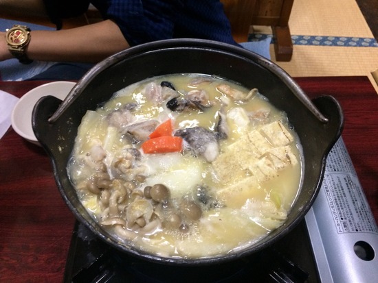 【画像あり】大洗で生まれて初めて6000円のあんこう鍋を食べる