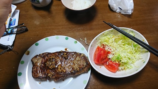 【画像あり】俺は※若者だけどさ、ダイエット中の朝飯を見せてやるぜ！！！！