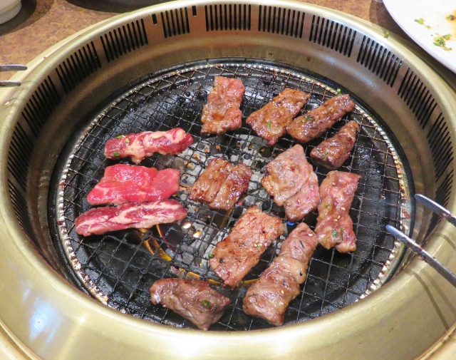 【画像あり】給料日やし焼肉食いに行くンゴ