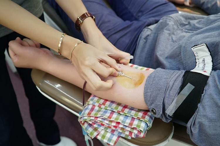 献血が趣味なんだけど質問ある？