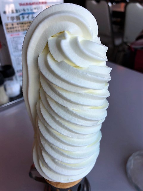 １０段ソフトクリーム、ぐるぐる巻いて１０年で３０万個 マルカンビル大食堂  岩手県花巻市
