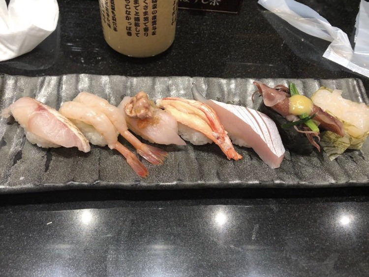 【画像】北陸の高級回転寿司来たったwwww【すし玉】