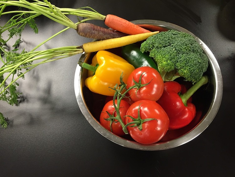 平成に流行った野菜は「パクチー」「アボカド」「フルーツトマト」「ズッキーニ」「モロヘイヤ」･･･令和はどんな野菜が流行る？