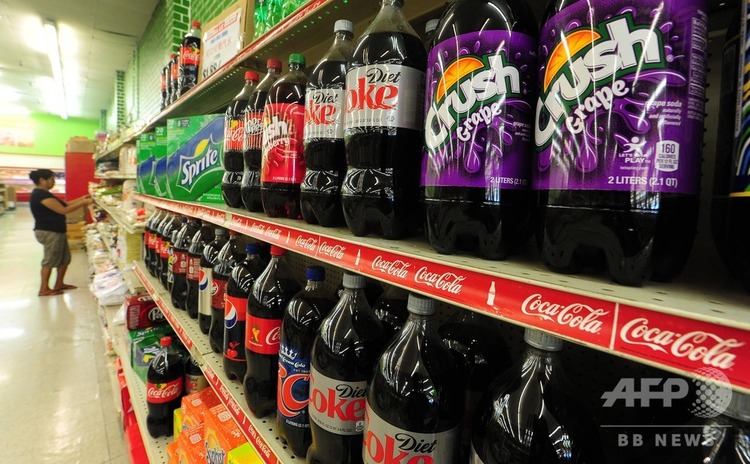 【米国】「ソーダ税」導入で清涼飲料の売上急減、フィラデルフィア市では38％減　シカゴでは廃止に