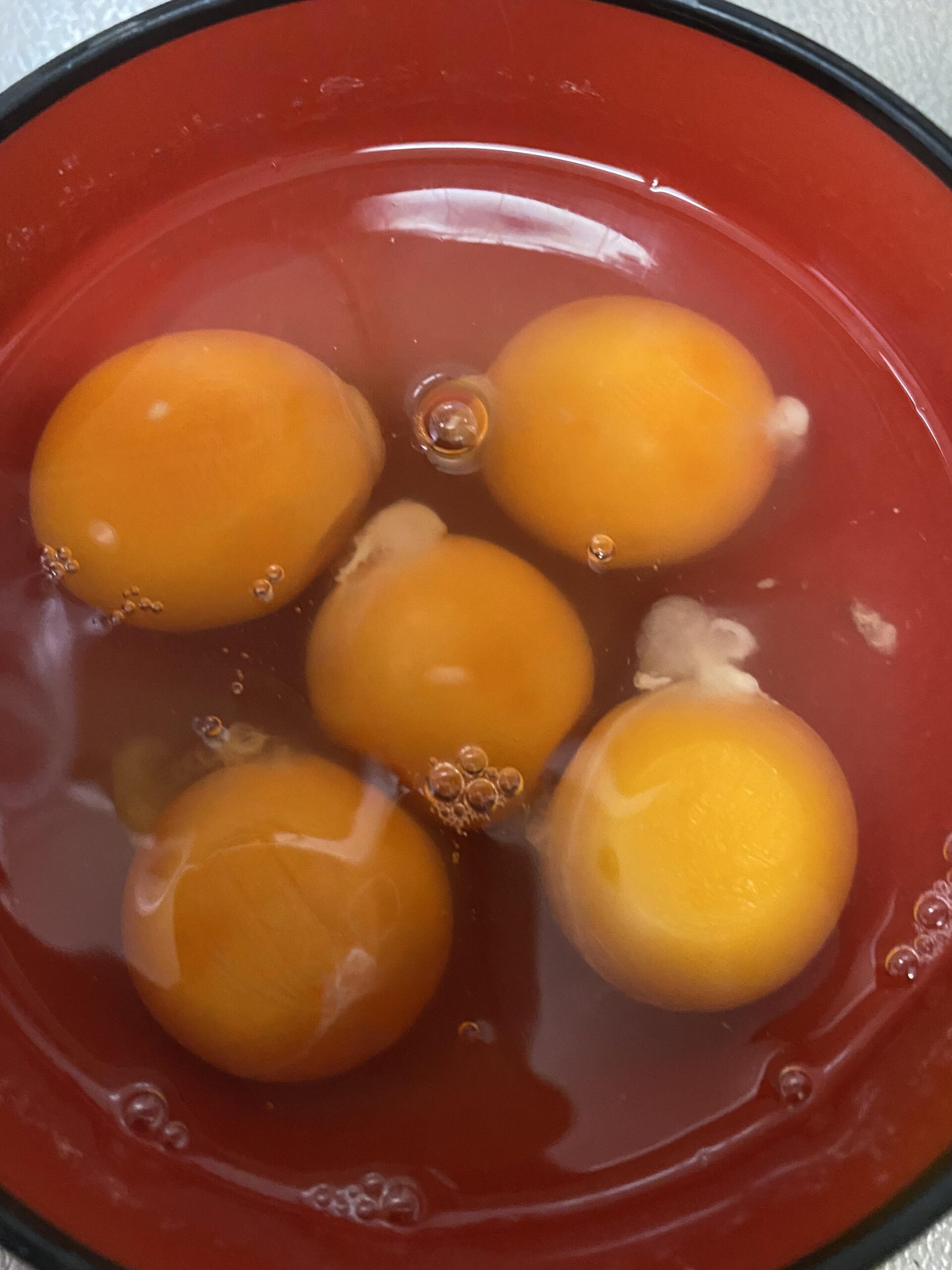 【画像】卵5個使ってクソデカオムレツ作るwwww
