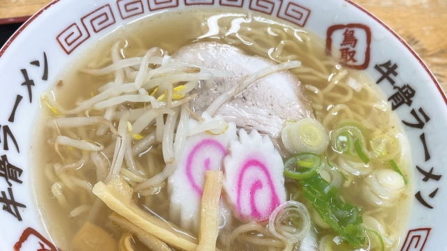 牛骨ラーメン←ガチで美味いのに全く流行らんよな