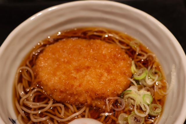 バナナマン設楽、「コロッケそばって…」「潰してから食べるんですか？」蕎麦屋で頼む人理解できず「ちょっと変わってません？」