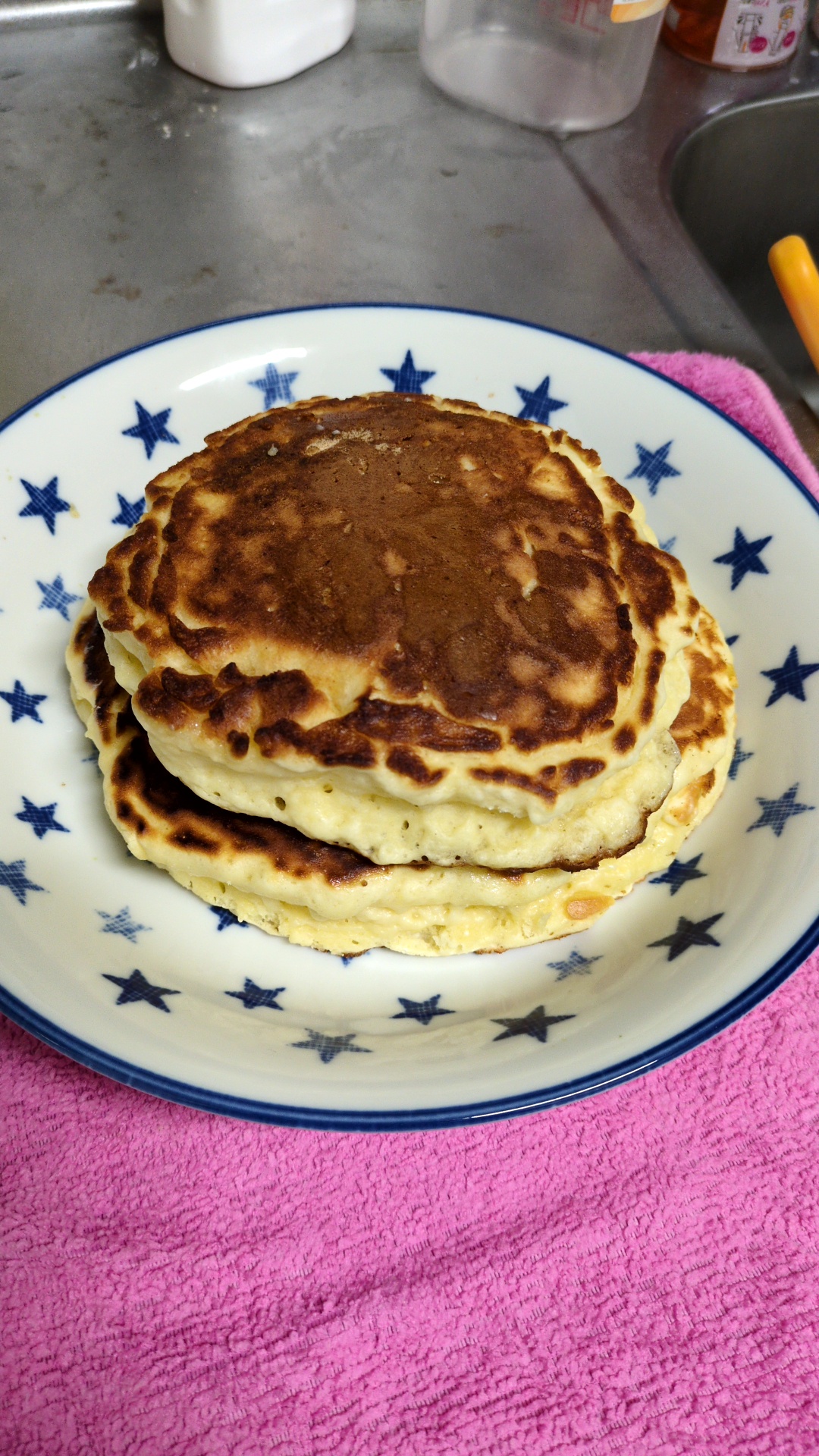 ホットケーキ焼くなら森永のホットケーキミックスにしろとか言ってきた奴ちょっとこい