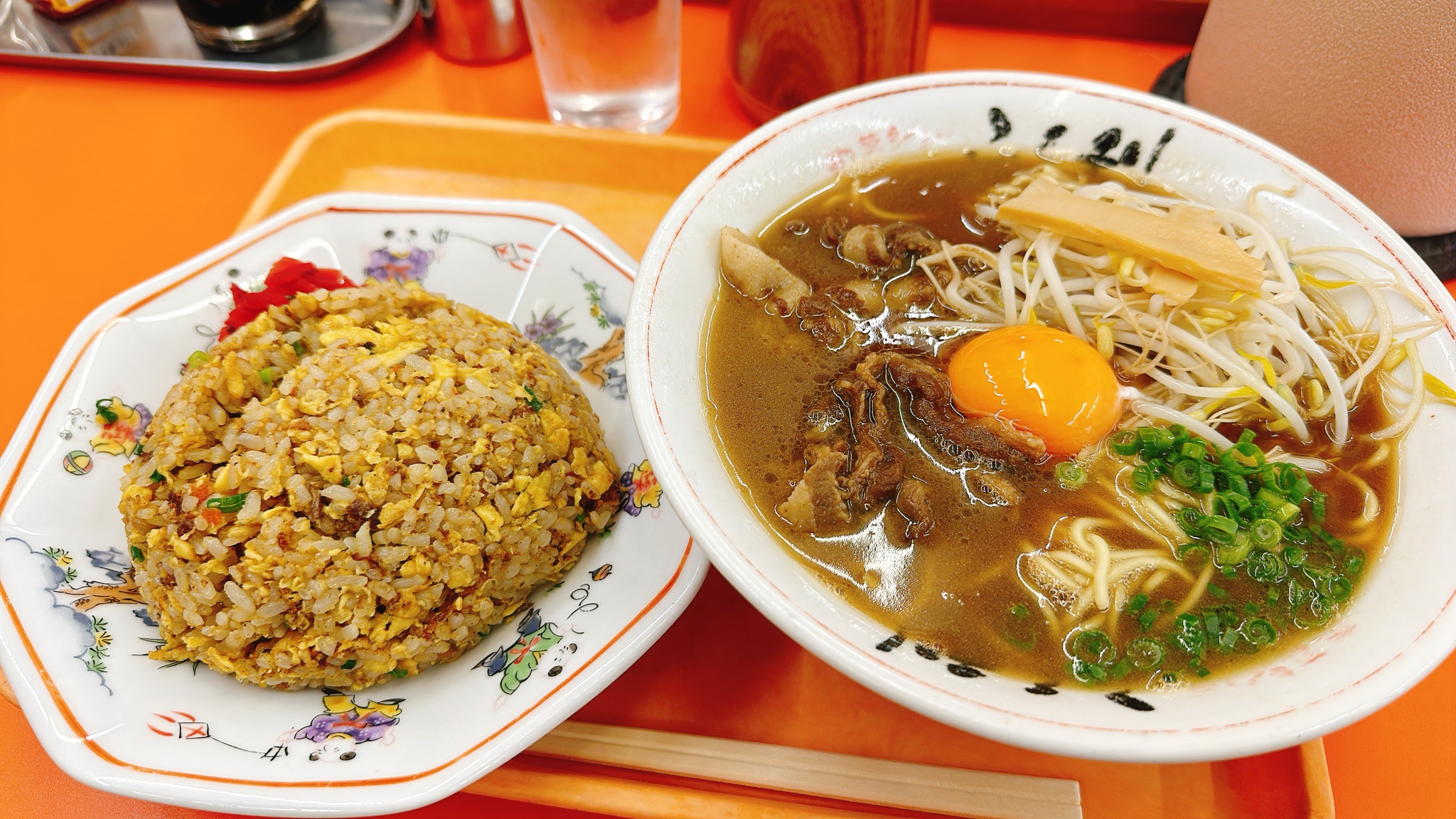 【画像】徳島ラーメン食べに来たよぉ🥺